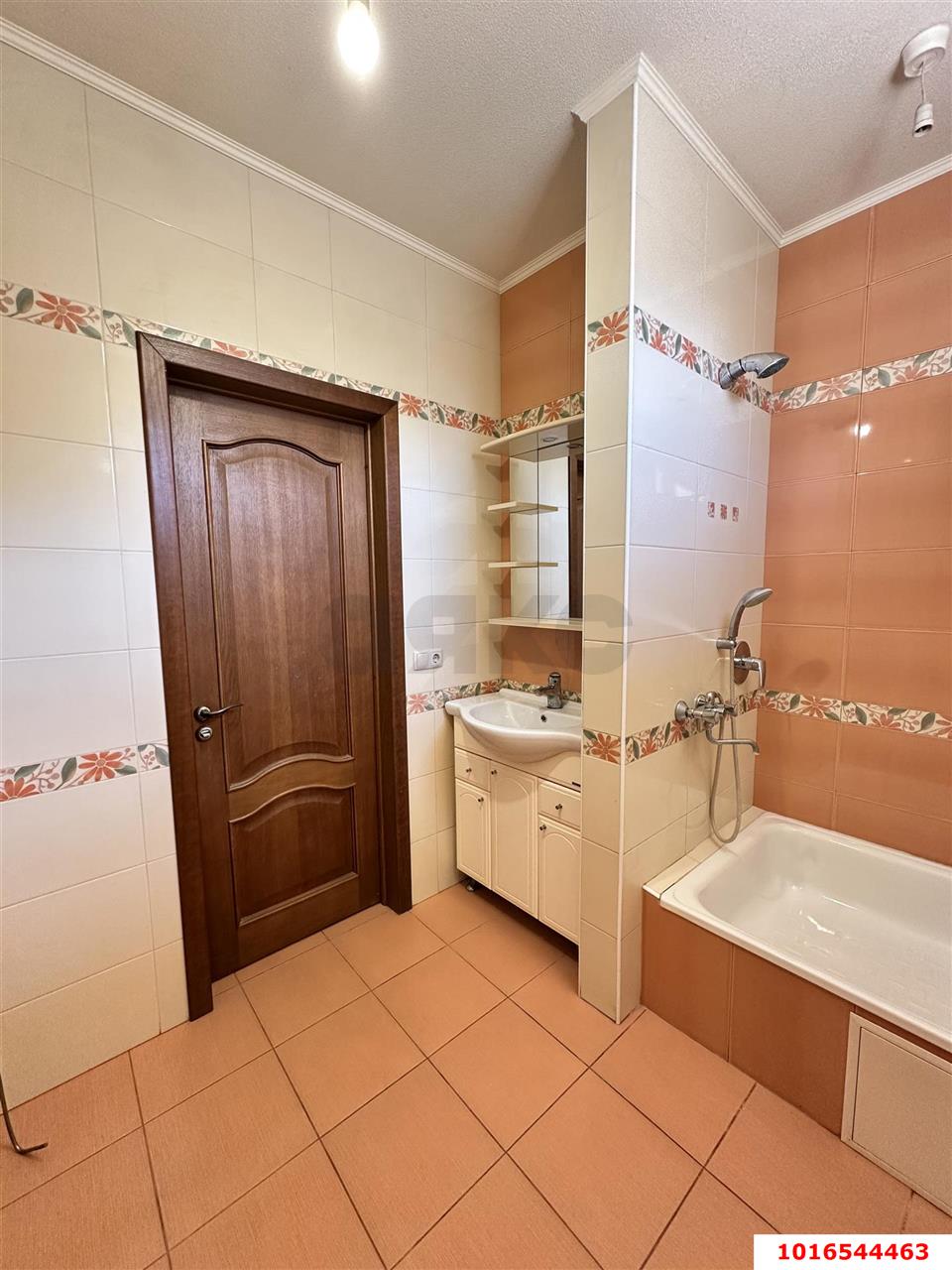 Фото №51: Дом 229 м² + 10 сот. - Краснодар, Прикубанский внутригородской округ, Калинино, мкр. Завод Радиоизмерительных Приборов, ул. имени Атамана Антона Головатого, 2/8