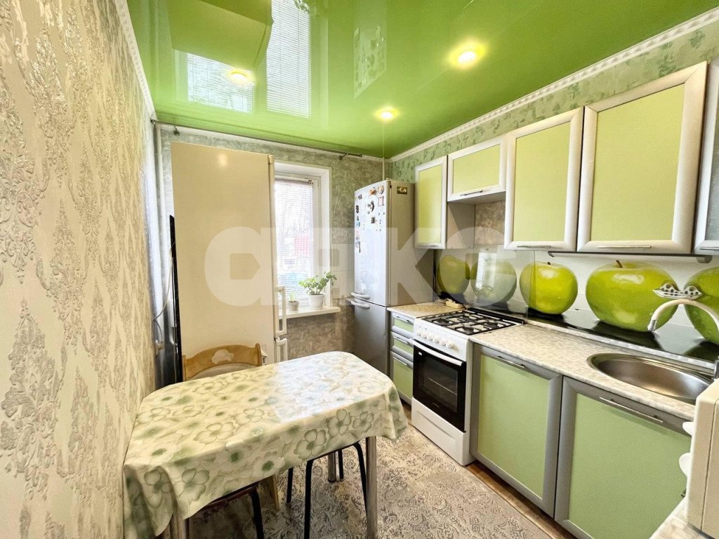 Фото №13: 3-комнатная квартира 55 м² - Нижнекамск, мкр. 20-й, ул. Бызова, 1