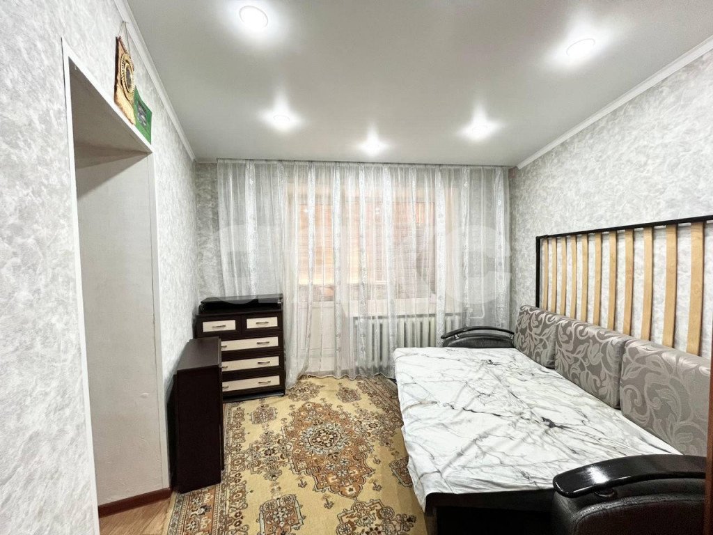 Фото №10: 3-комнатная квартира 55 м² - Нижнекамск, мкр. 20-й, ул. Бызова, 1