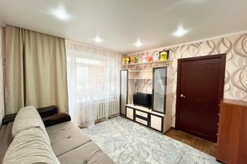 Фото №1: 3-комнатная квартира 55 м² - Нижнекамск, мкр. 20-й, ул. Бызова, 1