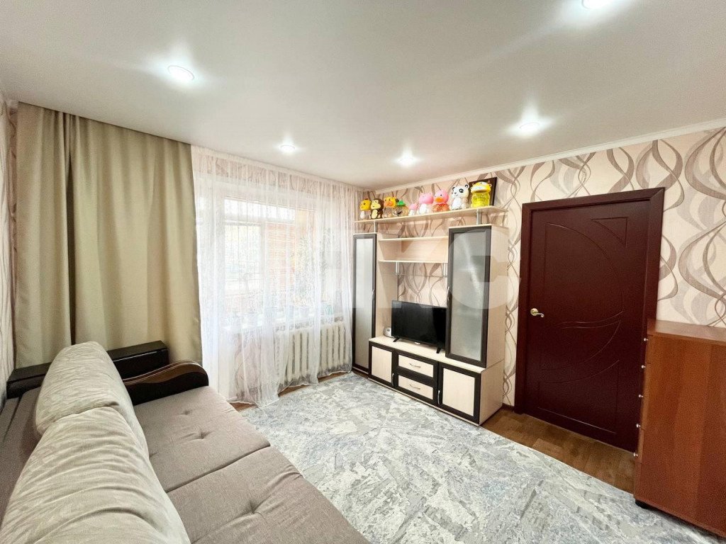 Фото №1: 3-комнатная квартира 55 м² - Нижнекамск, мкр. 20-й, ул. Бызова, 1