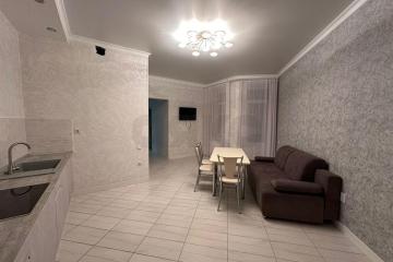 Фото №1: 2-комнатная квартира 75 м² - Краснодар, мкр. Центральный, ул. Леваневского, 187