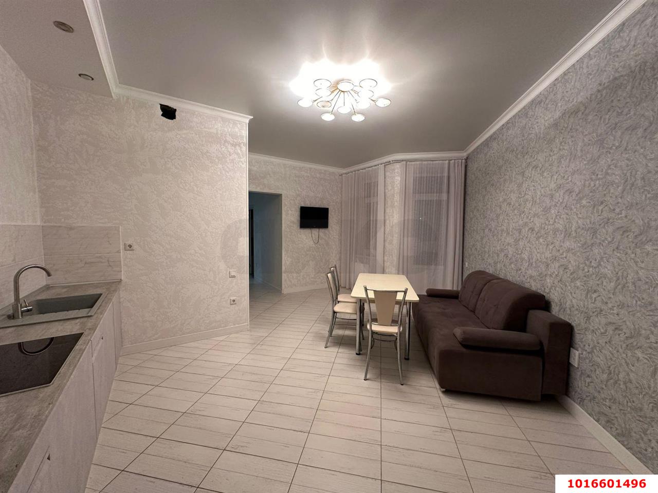 Фото №1: 2-комнатная квартира 75 м² - Краснодар, Центральный внутригородской округ, жилой комплекс Каскад, мкр. Центральный, ул. Леваневского, 187