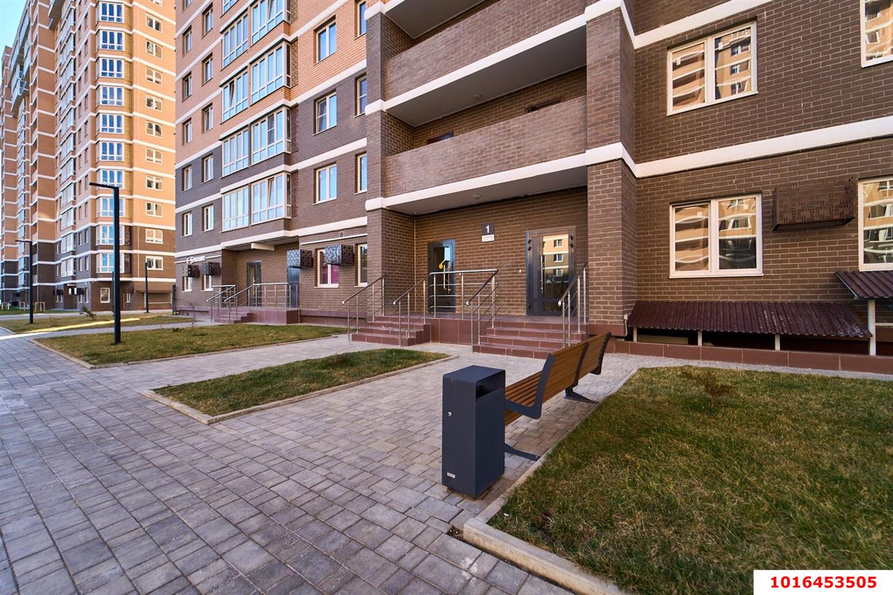 Фото №2: 3-комнатная квартира 69 м² - Краснодар, Прикубанский внутригородской округ, мкр. 2-я Площадка, ул. Ветеранов, 85к3