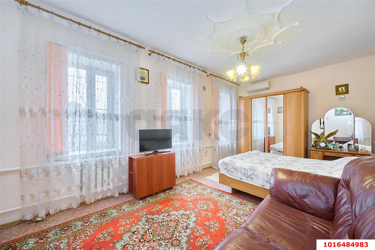 Фото №1: Дом 120 м² + 4.14 сот. - Краснодар, Прикубанский внутригородской округ, мкр. 9-й километр, ул. Сафонова, 27