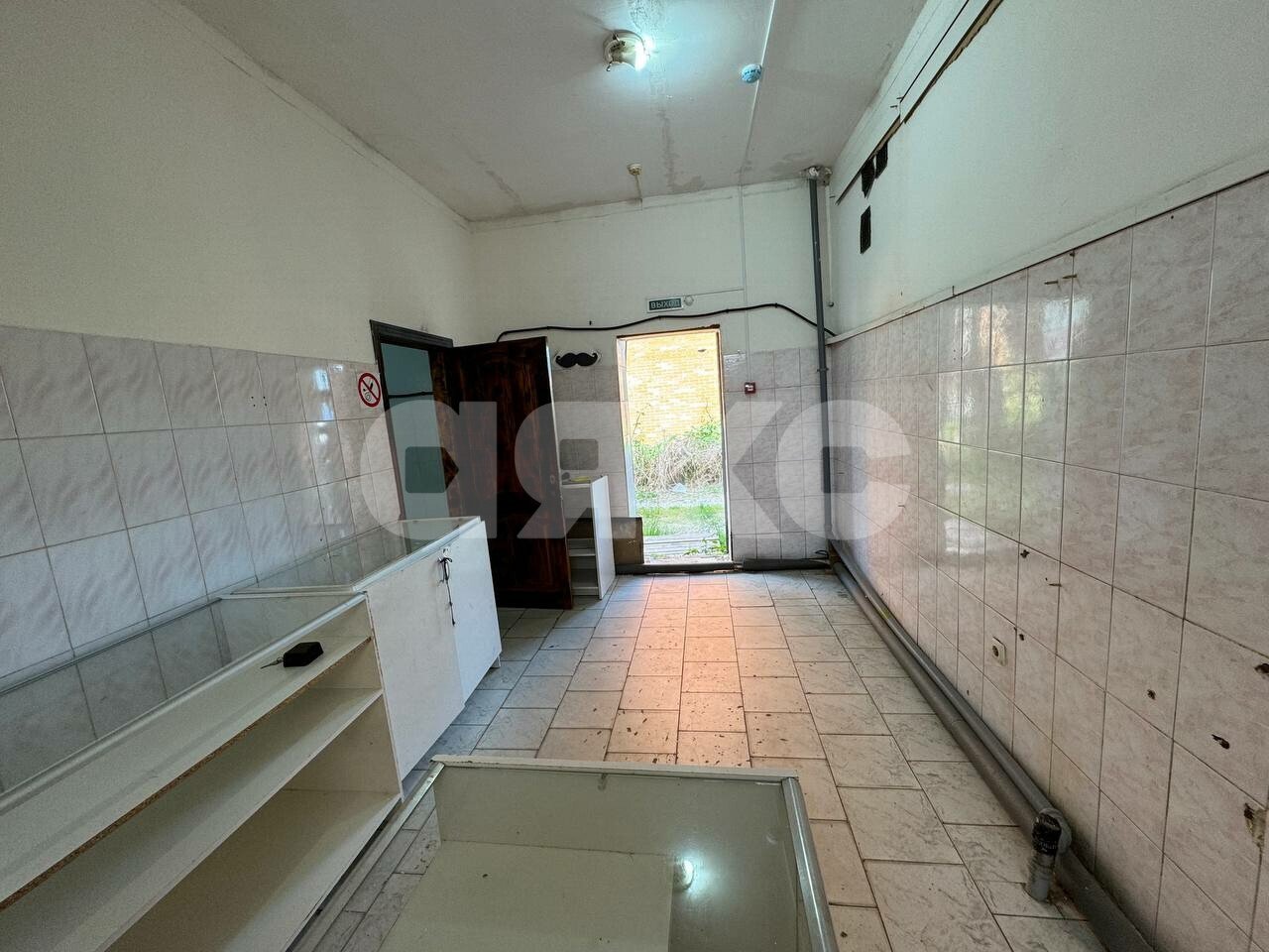 Фото №8: Коммерция 69 м², 1/1 эт. - Кореновск, мкр. 1-й квартал, пер. Эстрадный, 4