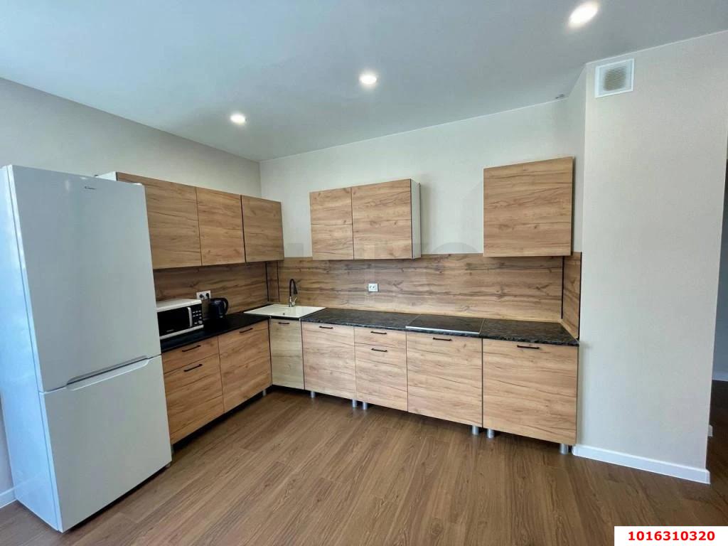 Фото №1: 3-комнатная квартира 70 м² - Краснодар, Прикубанский внутригородской округ, мкр. жилой комплекс Самолёт-5, ул. Ивана Беличенко, 97