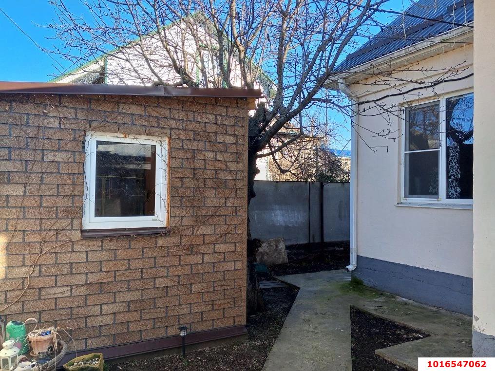 Фото №4: Дом 130 м² + 4 сот. - Краснодар, Прикубанский внутригородской округ, Северный, ст Вишнёвый сад, ул. Абрикосовая, 117