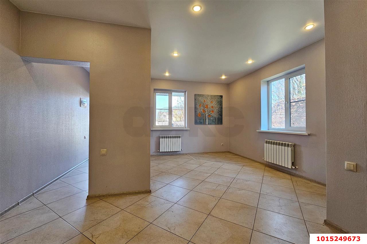 Фото №4: Дом 200 м² + 6 сот. - Краснодар, Прикубанский внутригородской округ, Микрохирургии глаза, мкр. СНТ № 1, ул. Абрикосовая, 564