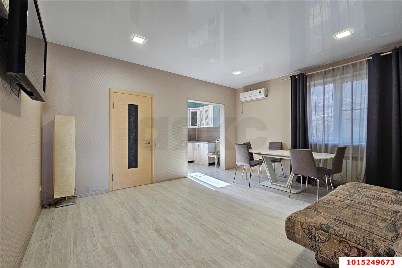 Фото №15: Дом 200 м² + 6 сот. - Краснодар, Прикубанский внутригородской округ, Микрохирургии глаза, мкр. СНТ № 1, ул. Абрикосовая, 564