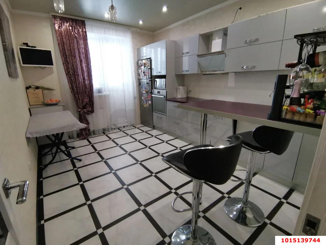 Фото №2: 2-комнатная квартира 65 м² - Краснодар, Прикубанский внутригородской округ, мкр. ЖК Прованс, ул. Генерала Петрова, 33