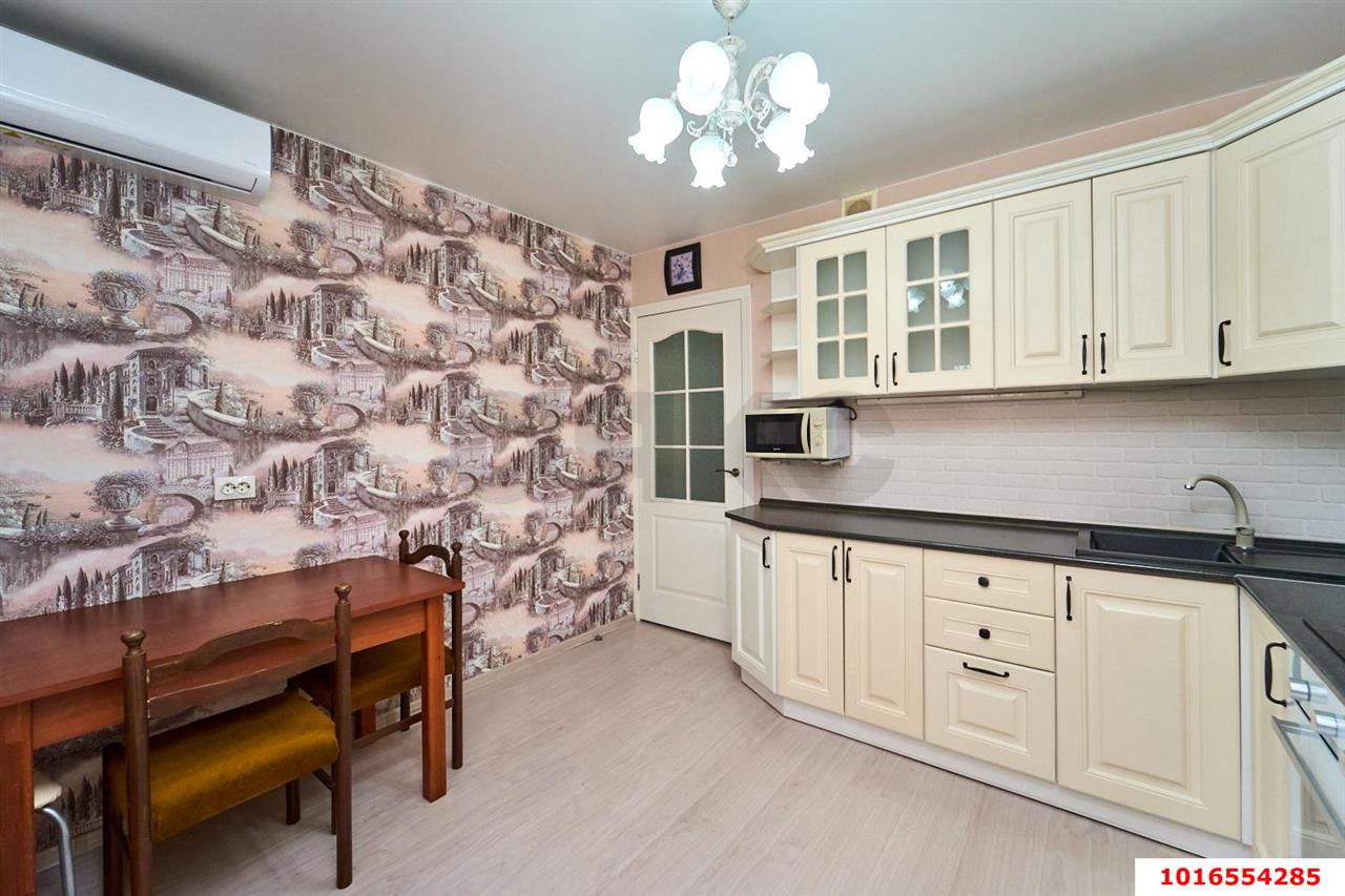 Фото №2: 1-комнатная квартира 41 м² - Краснодар, Прикубанский внутригородской округ, мкр. Восточно-Кругликовский, ул. Генерала Трошева, 35