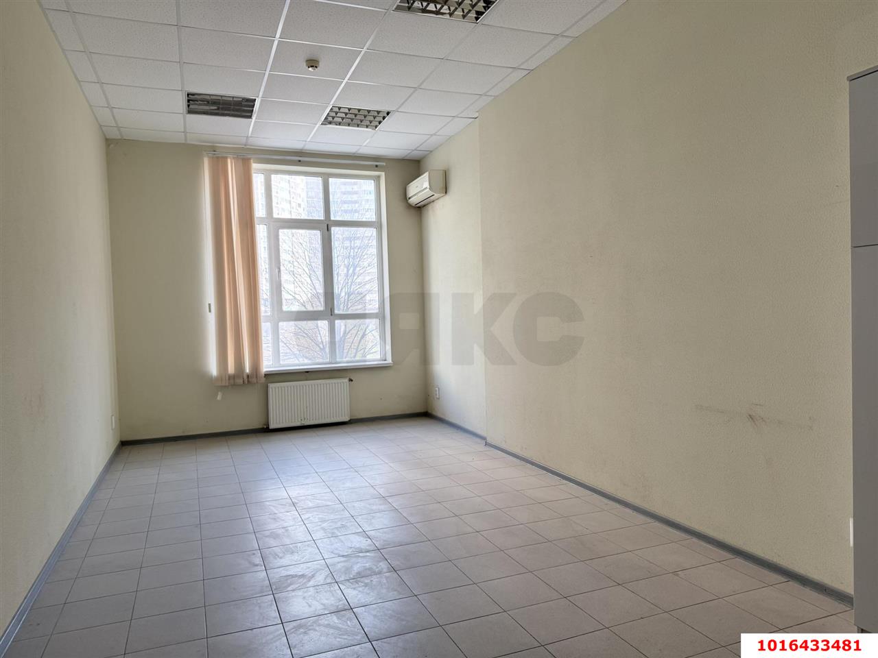 Фото №9: Коммерция 70 м² - Краснодар, Западный внутригородской округ, жилой комплекс Новый Город, мкр. Юбилейный, б-р Клары Лучко, 8