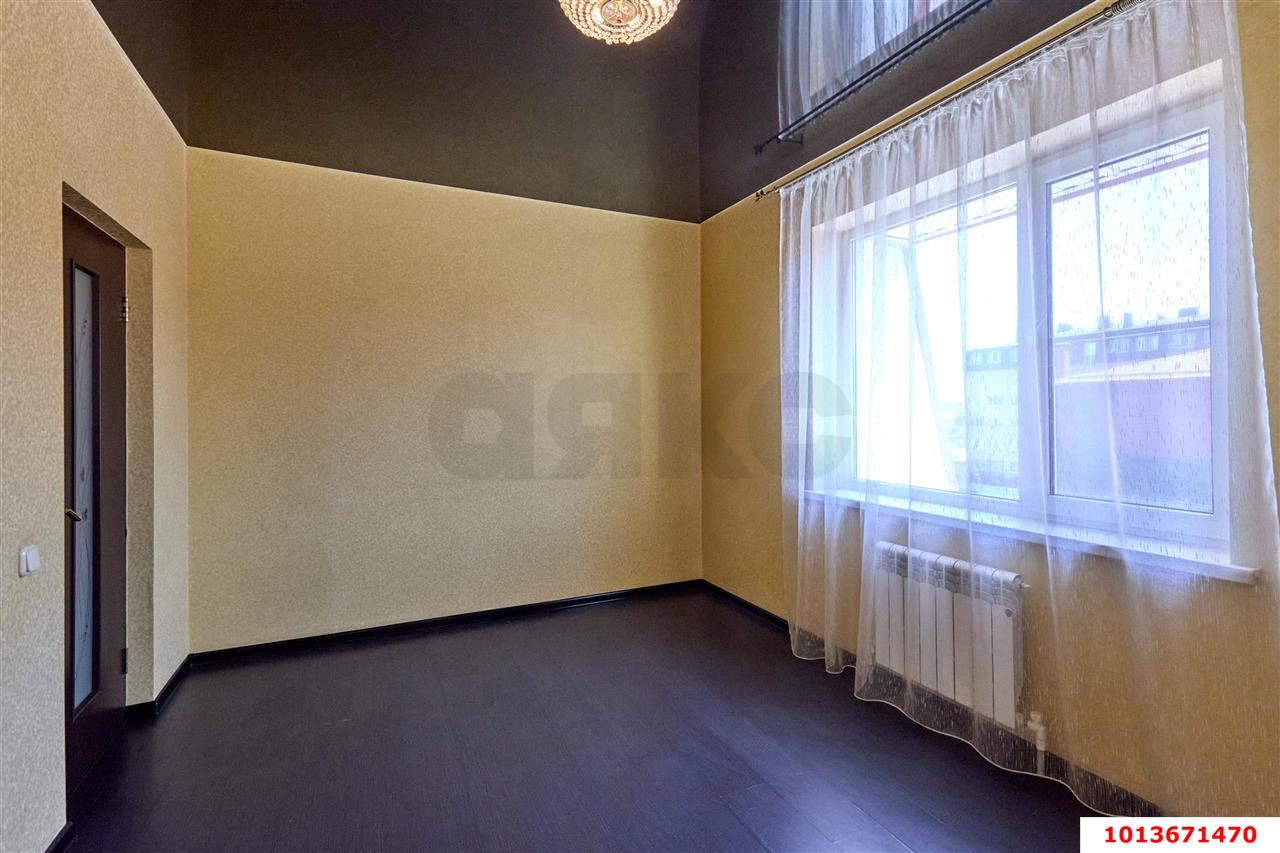 Фото №3: 3-комнатная квартира <span class="whitespace-nowrap">90 м²</span>, <span class="whitespace-nowrap">4/5 эт.</span> - Краснодар, Прикубанский внутригородской округ, мкр. Музыкальный, ул. Агрохимическая, 90