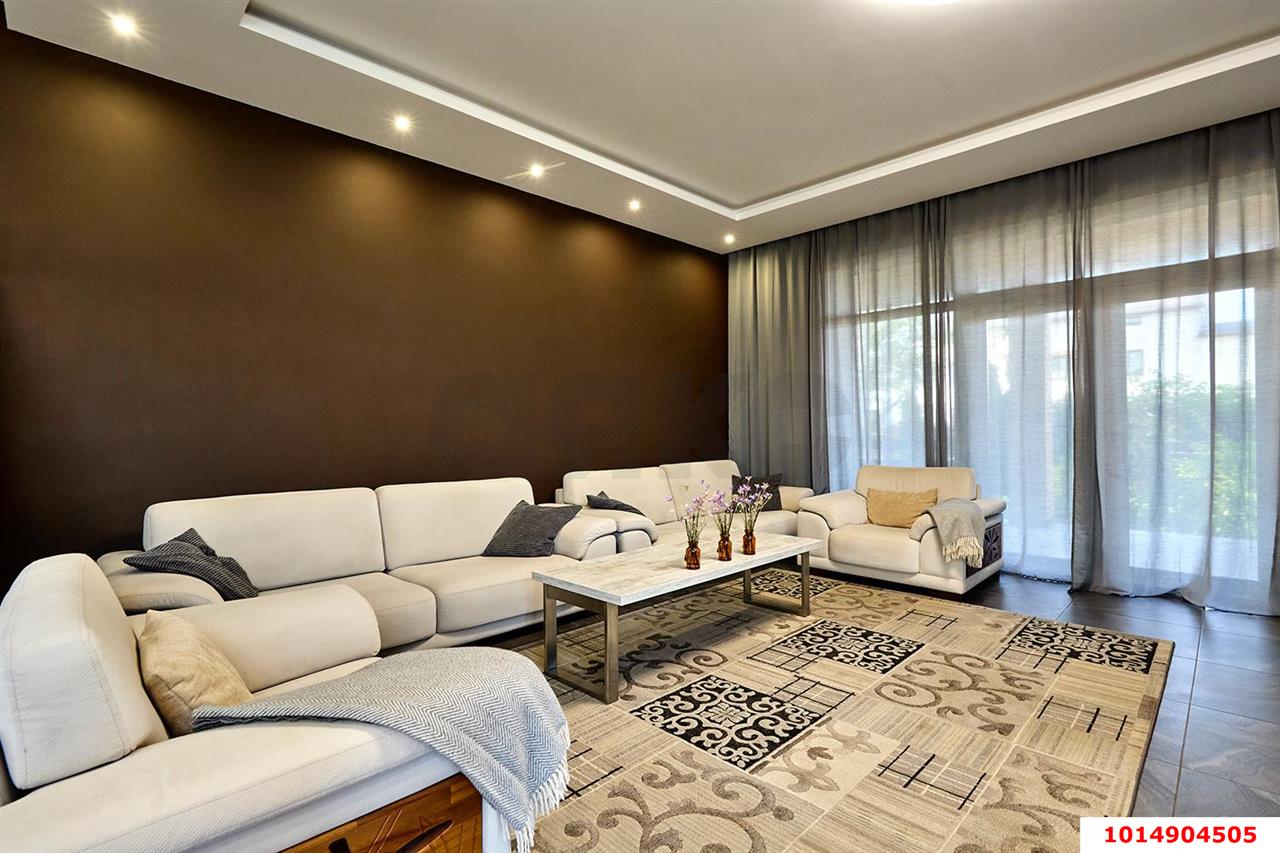 Фото №1: Дом 242 м² + 6.6 сот. - Краснодар, Прикубанский внутригородской округ, Калинино, мкр. Завод Радиоизмерительных Приборов, ул. Пластуновская, 1