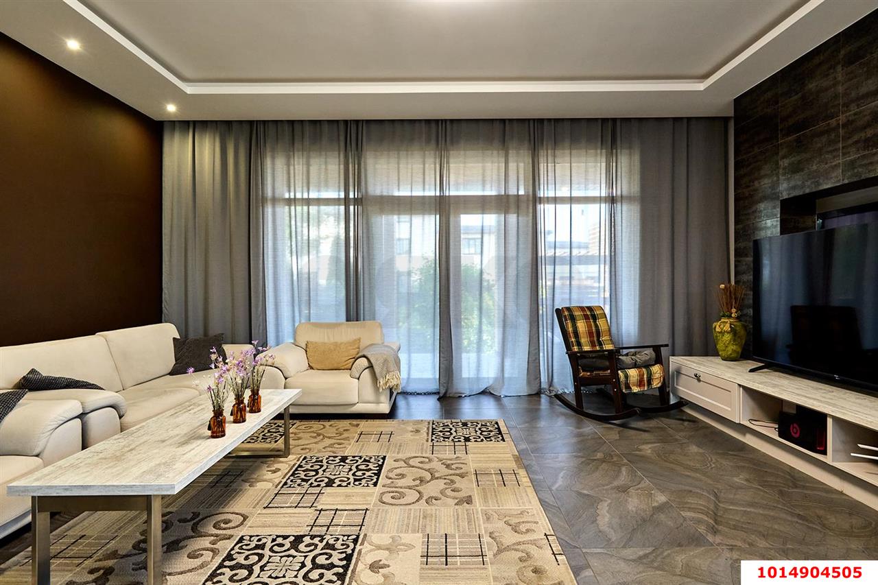 Фото №3: Дом 242 м² + 6.6 сот. - Краснодар, Прикубанский внутригородской округ, Калинино, мкр. Завод Радиоизмерительных Приборов, ул. Пластуновская, 1