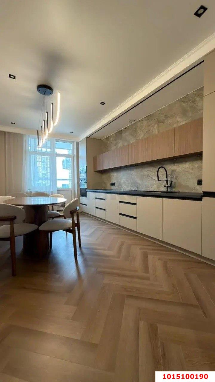 Фото №1: 2-комнатная квартира 74 м² - Краснодар, Прикубанский внутригородской округ, мкр. Достояние, ул. Григория Булгакова, 10