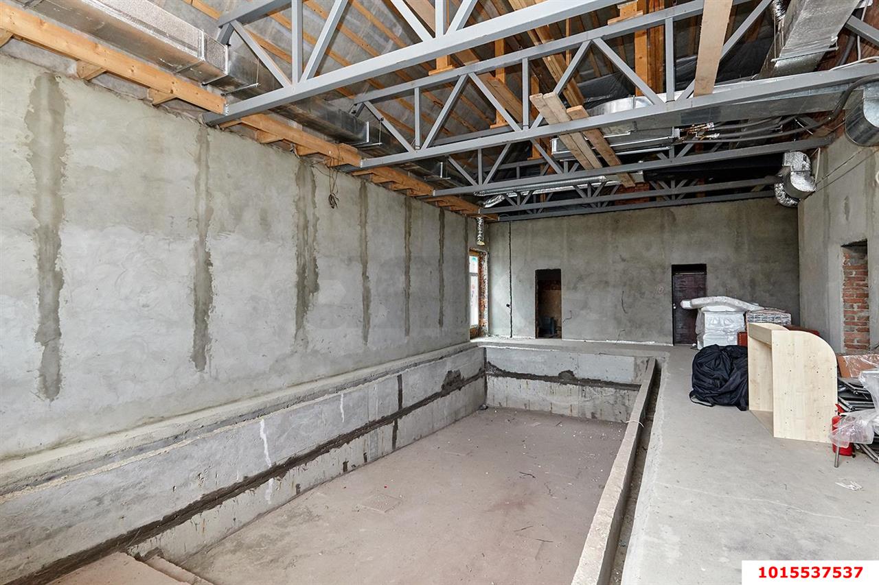 Фото №9: Дом 1250 м² + 16 сот. - Краснодар, Прикубанский внутригородской округ, мкр. Сады Калинина, ул. Возрождения, 19