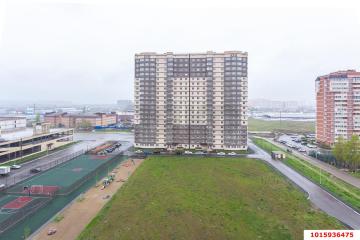 Фото №1: 3-комнатная квартира 87 м² - Краснодар, мкр. имени Петра Метальникова, ул. Тополиная, 40/1к1