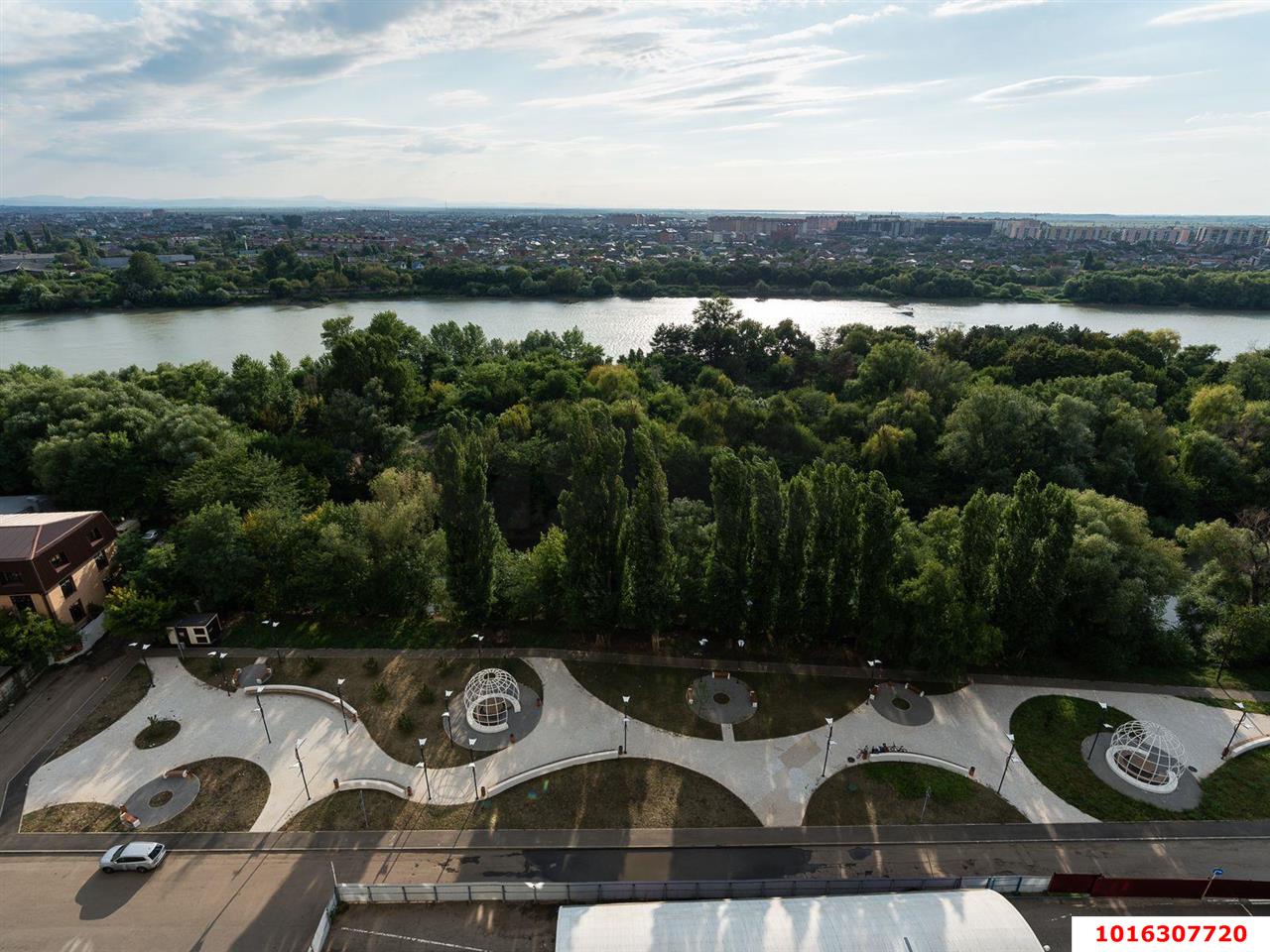 Фото №4: 2-комнатная квартира 74 м² - Краснодар, Горогороды, жилой комплекс Береговая-2, Западный внутригородской округ, Центральный внутригородской округ, мкр. Центральный, ул. Береговая, 2к1