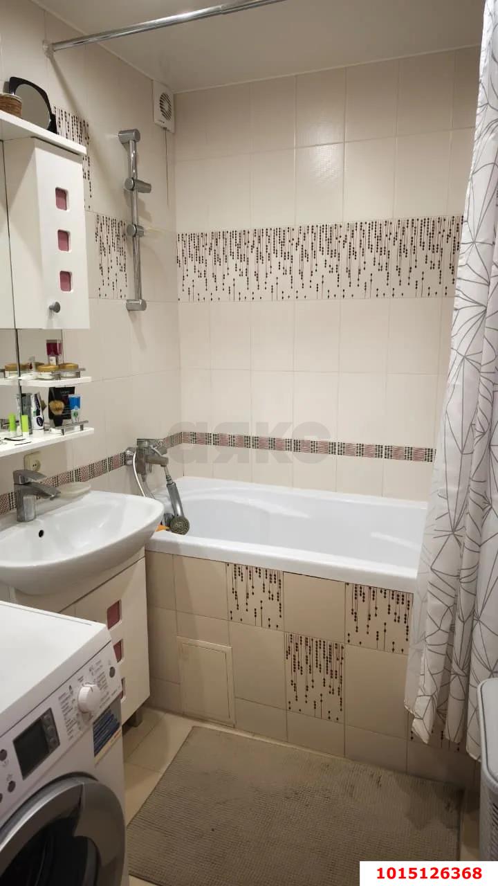 Фото №8: 2-комнатная квартира 72 м² - Краснодар, Западный внутригородской округ, мкр. Юбилейный, ул. Думенко, 33