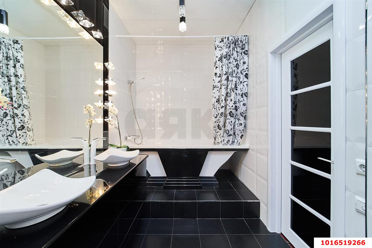 Фото №4: 2-комнатная квартира 89 м² - Краснодар, Центральный внутригородской округ, Западный внутригородской округ, мкр. Центральный, ул. Кубанская набережная, 37/12