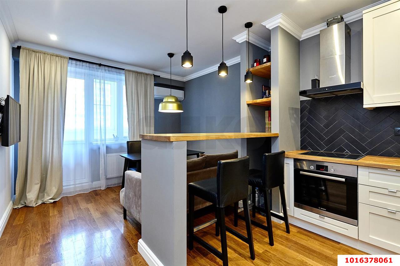 Фото №1: 1-комнатная квартира 49 м² - Краснодар, Западный внутригородской округ, Центральный внутригородской округ, жилой комплекс Центральный, мкр. Центральный, ул. Будённого, 129