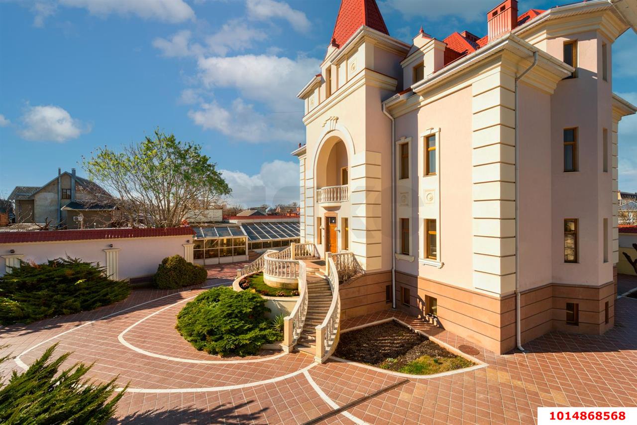 Фото №4: Дом 650 м² + 30 сот. - Краснодар, Центральный внутригородской округ, мкр. Центральный, ул. Леваневского, 71