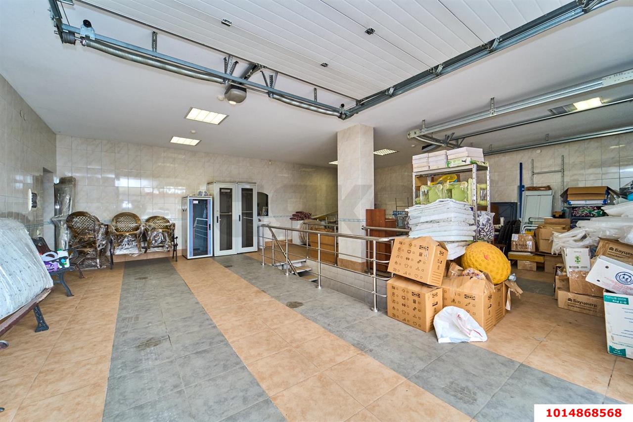 Фото №10: Дом 650 м² + 30 сот. - Краснодар, Центральный внутригородской округ, мкр. Центральный, ул. Леваневского, 71