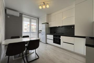 Фото №1: 2-комнатная квартира 57 м² - Краснодар, мкр. жилой комплекс Новая Португалия, ул. Пиренейская, 6