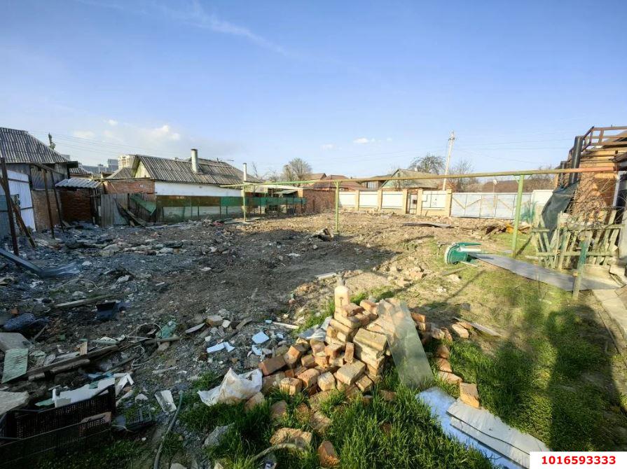 Фото №1: Земельный участок 4 сот. - Краснодар, Карасунский внутригородской округ, мкр. Хлопчато-бумажный Комбинат, пр-д 4-й  Васнецова, 2