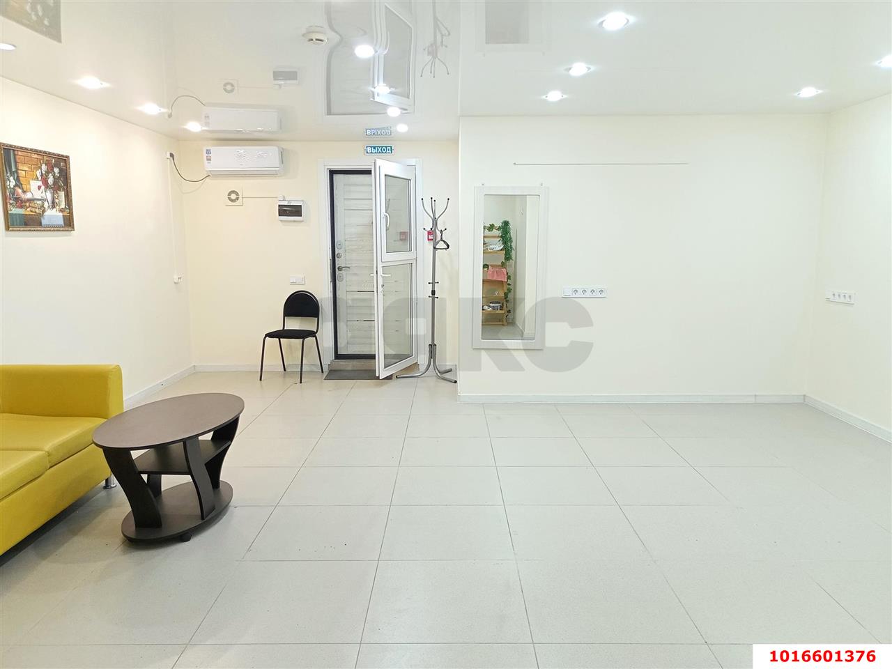 Фото №3: Офисное помещение 35 м² - Краснодар, ул. Петра Метальникова, 13