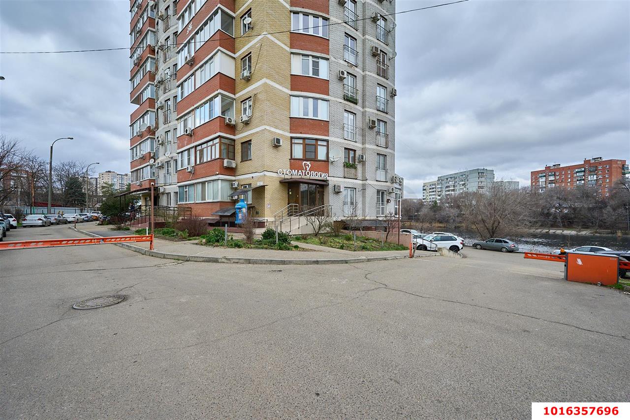 Фото №19: 2-комнатная квартира 77 м² - Краснодар, Карасунский внутригородской округ, Центральный внутригородской округ, мкр. Черёмушки, ул. Ставропольская, 207/1