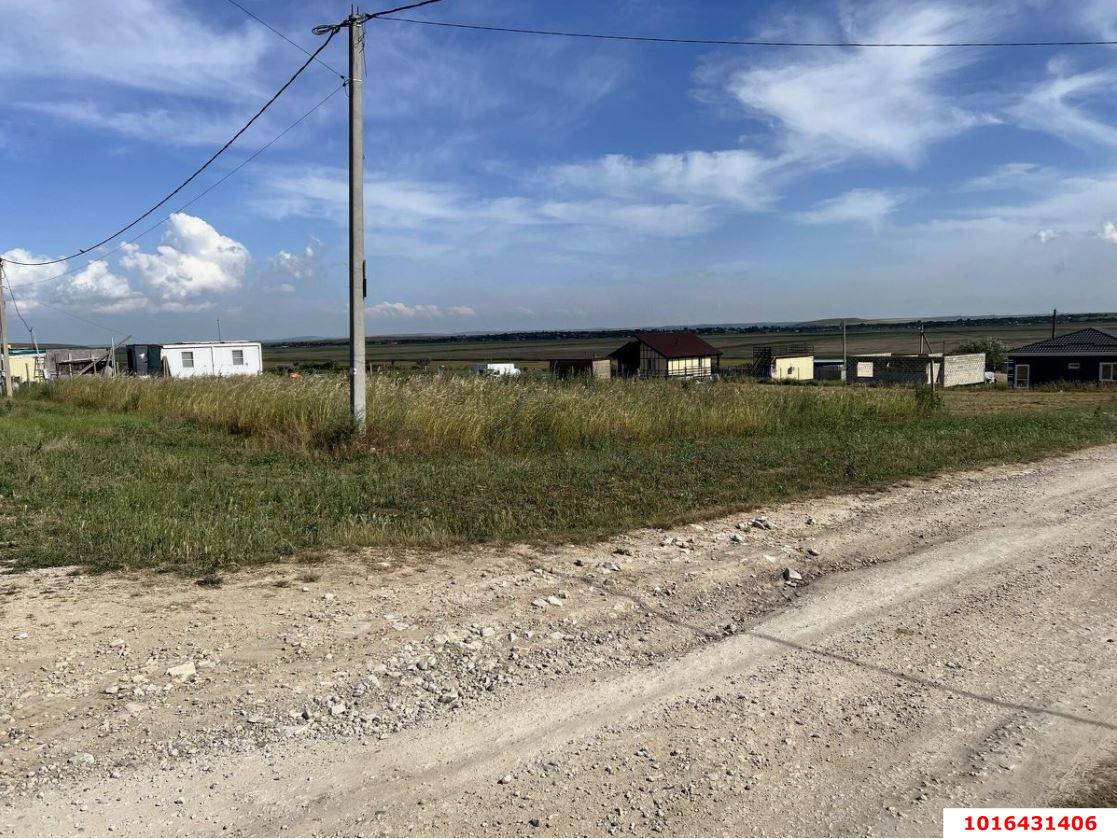 Фото №3: Земельный участок под ИЖС - За Родину, мкр. Ключевой, ул. Белкиной