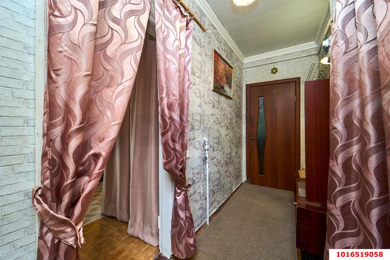 Фото №4: 3-комнатная квартира <span class="whitespace-nowrap">55 м²</span>, <span class="whitespace-nowrap">2/2 эт.</span> - Краснодар, Прикубанский внутригородской округ, мкр. Горхутор, ул. имени М.Е. Соколова, 88А