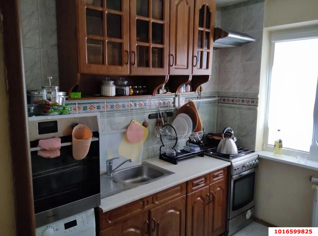 Фото №1: 3-комнатная квартира 60 м² - Лорис, мкр. Карасунский внутригородской округ, ул. Рязанская, 36