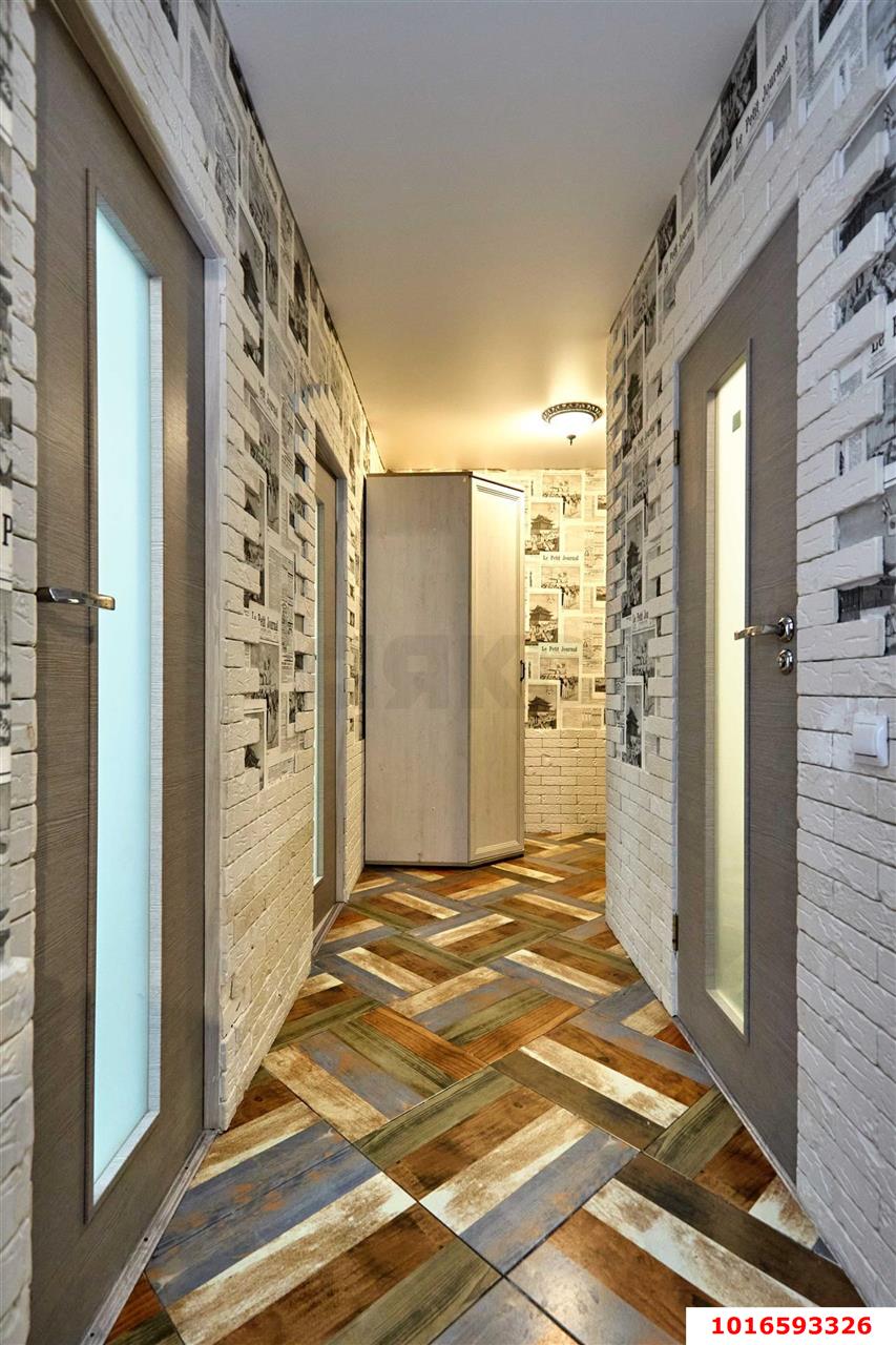 Фото №11: 2-комнатная квартира 70 м² - Краснодар, жилой комплекс Времена Года 3, Завод Радиоизмерительных Приборов, имени Петра Метальникова, мкр. Прикубанский внутригородской округ, ул. Цезаря Куникова, 24к2