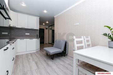 Фото №2: 1-комнатная квартира 47 м² - Краснодар, мкр. жилой комплекс Кремлёвские Ворота, ул. Кореновская, 2к1