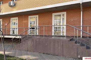 Фото №1: Коммерция 74 м² - Новая Адыгея, мкр. жилой комплекс Виноград 2, ул. Бжегокайская, 25/1к12