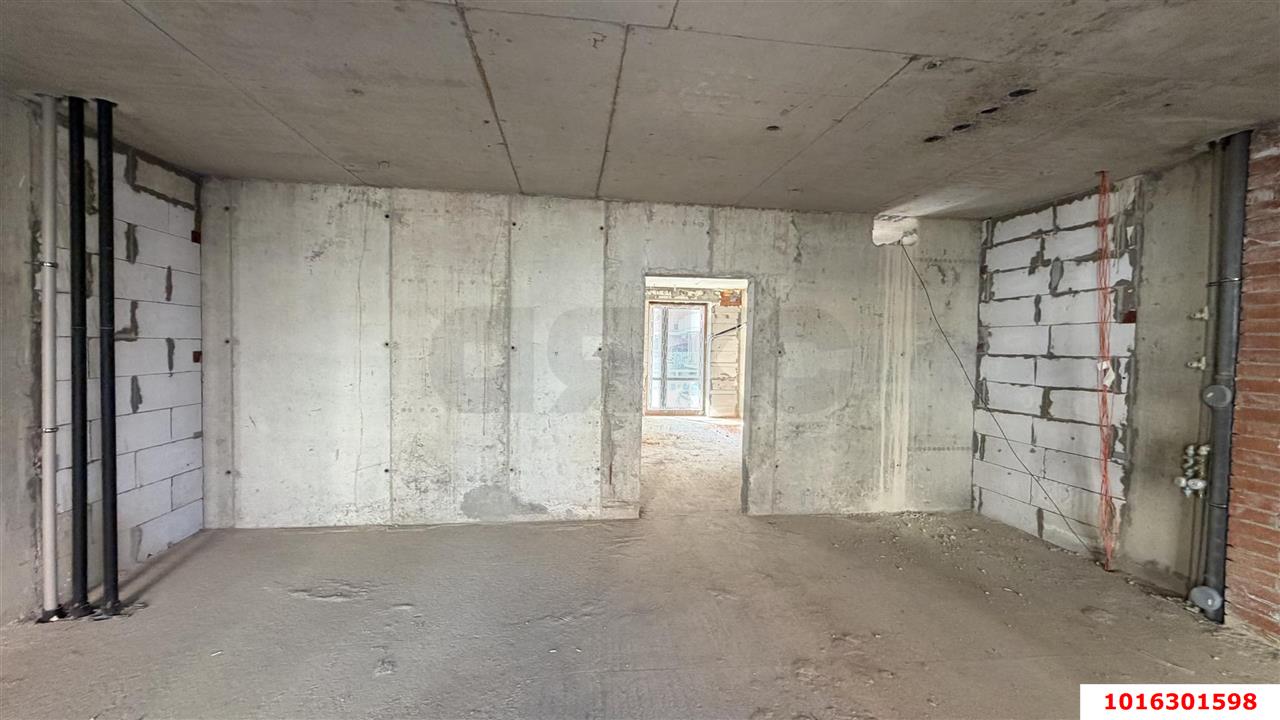 Фото №2: Коммерция 74 м² - Новая Адыгея, мкр. жилой комплекс Виноград 2, ул. Бжегокайская, 25/1к12