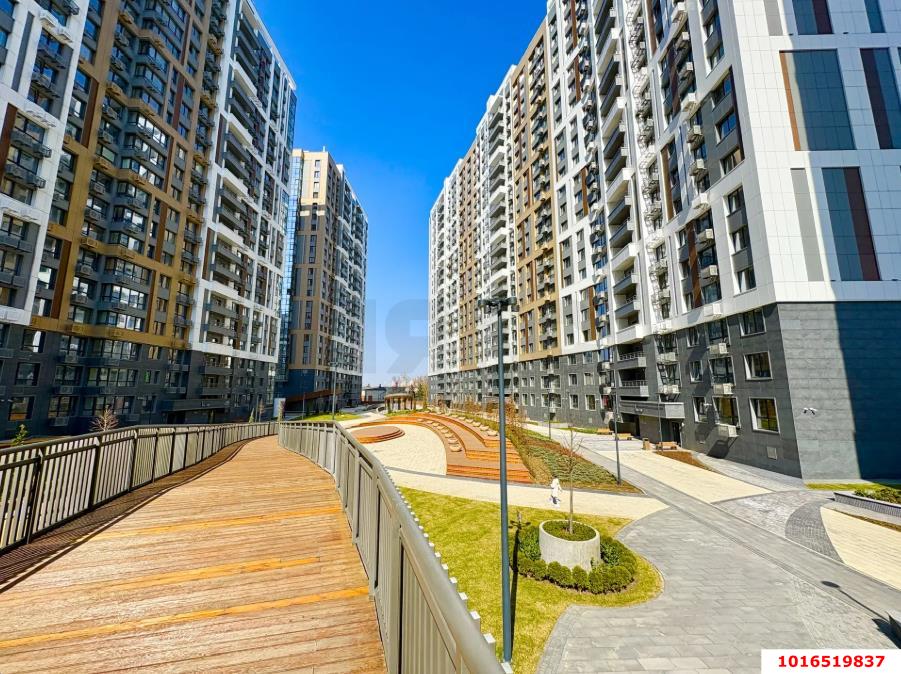 Фото №1: 2-комнатная квартира 61 м² - Краснодар, Центральный внутригородской округ, Табачная Фабрика, мкр. жилой комплекс Все Свои, ул. Колхозная, 5/2к1