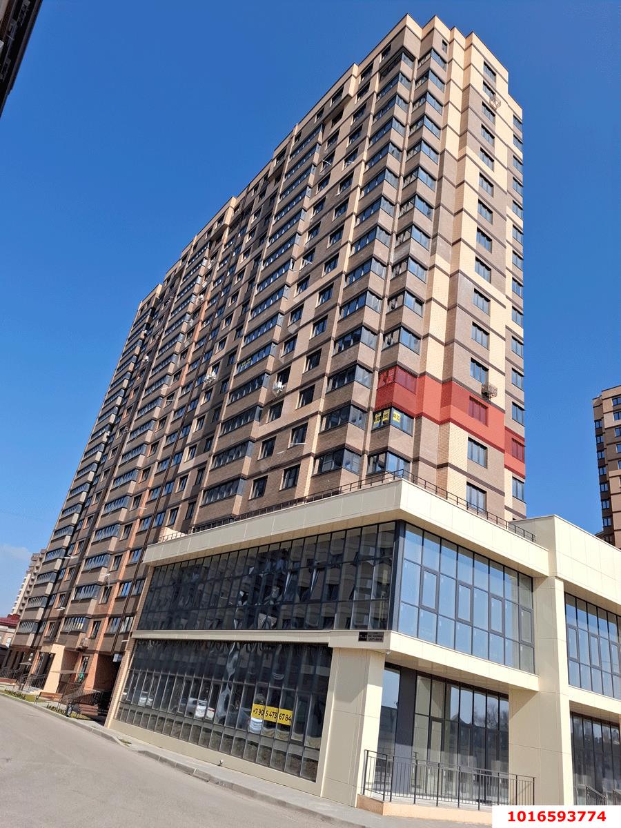 Фото №1: 1-комнатная квартира 37 м² - Краснодар, Прикубанский внутригородской округ, жилой комплекс Аксиома, мкр. Догма Парк, ул. Марины Цветаевой, 17к2