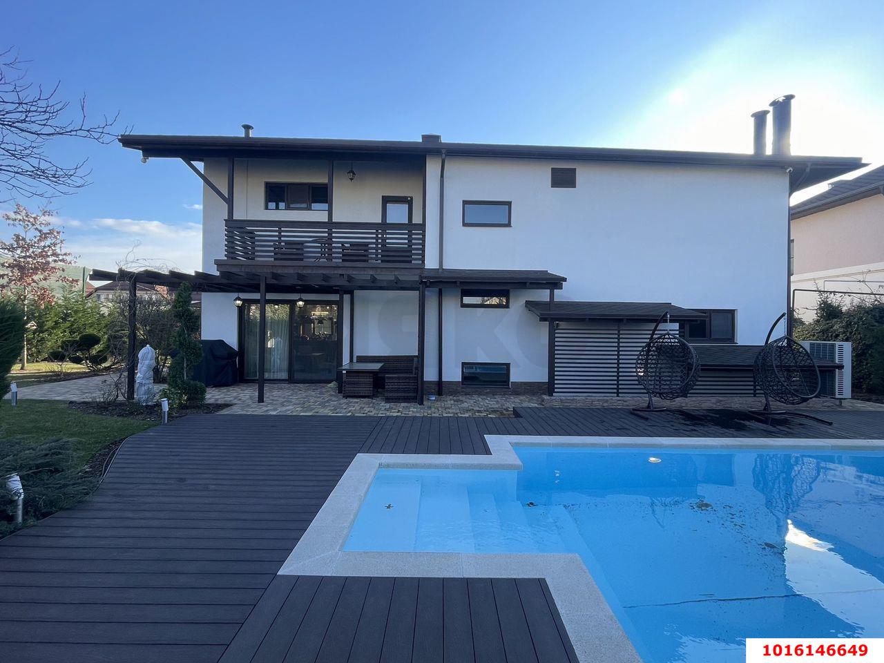 Фото №2: Дом 346 м² + 12 сот. - Краснодар, Прикубанский внутригородской округ, мкр. 2-я Площадка, ул. Водоводная, 11