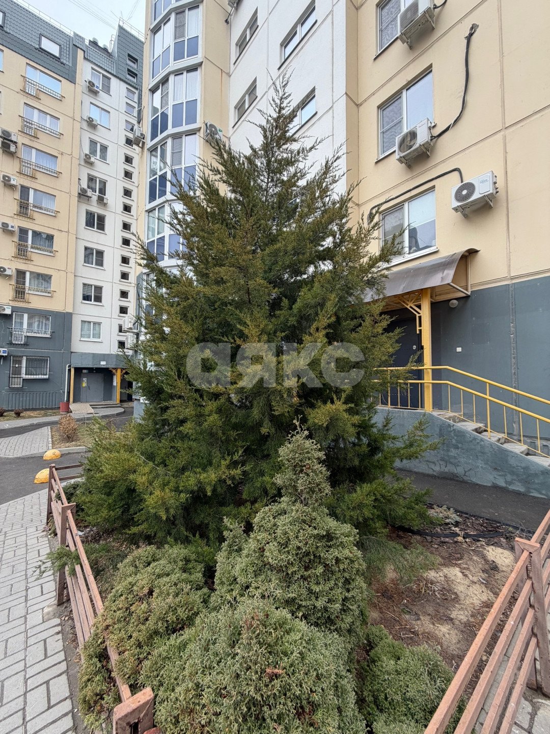Фото №16: 1-комнатная квартира <span class="whitespace-nowrap">38 м²</span>, <span class="whitespace-nowrap">2/12 эт.</span> - Волгоград, Центральный, мкр. ЖК Центральный, пр-кт имени В.И. Ленина, 72Б