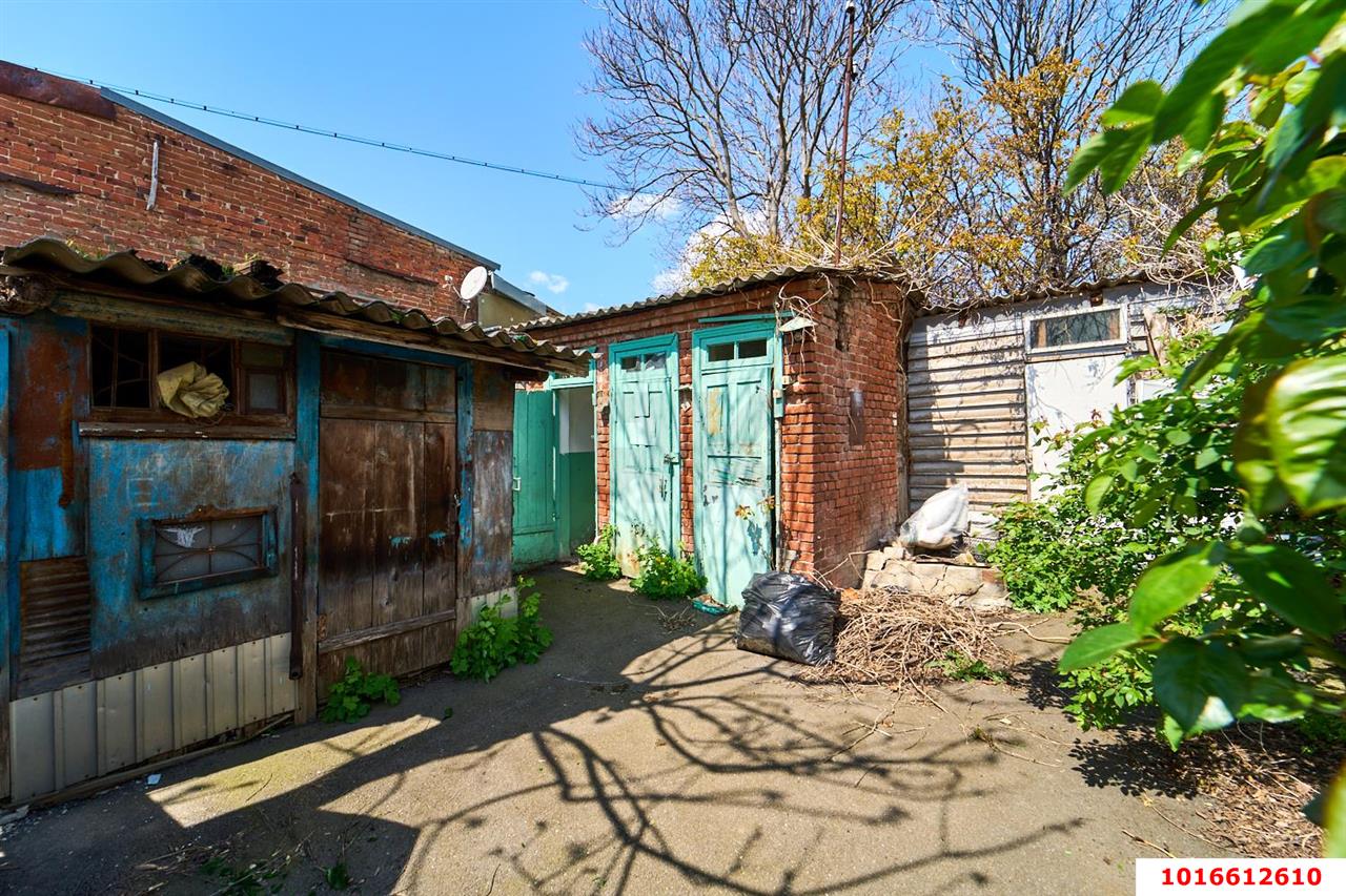 Фото №12: Часть дома 34 м² + 1 сот. - Краснодар, Центральный внутригородской округ, мкр. Центральный, ул. имени Максима Горького, 137