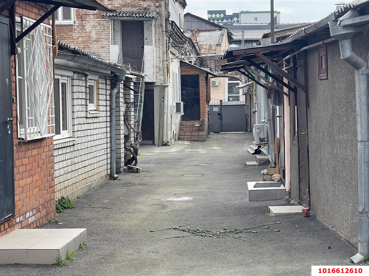 Фото №14: Часть дома 34 м² + 1 сот. - Краснодар, Центральный внутригородской округ, мкр. Центральный, ул. имени Максима Горького, 137