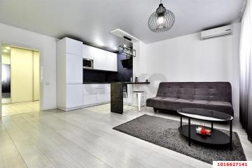 Фото №1: 2-комнатная квартира 60 м² - Краснодар, мкр. Губернский, ул. им. Героя Яцкова И.В., 15к2