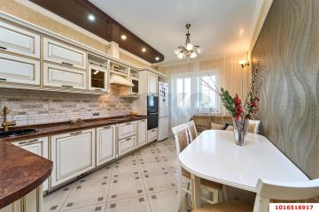 Фото №1: 2-комнатная квартира 67 м² - Краснодар, мкр. Солнечный, ул. имени Симиренко, 71к1