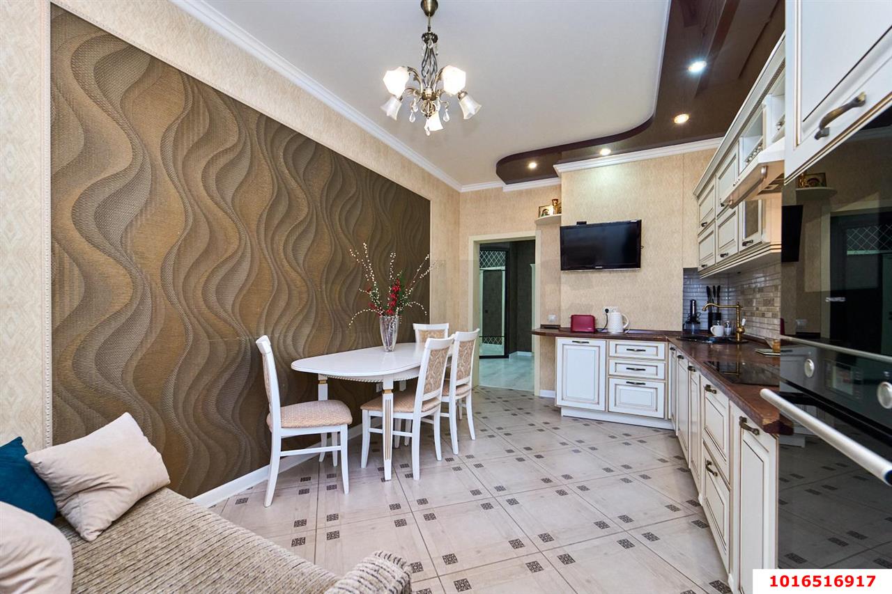 Фото №2: 2-комнатная квартира 67 м² - Краснодар, Прикубанский внутригородской округ, Фестивальный, мкр. Солнечный, ул. имени Симиренко, 71к1