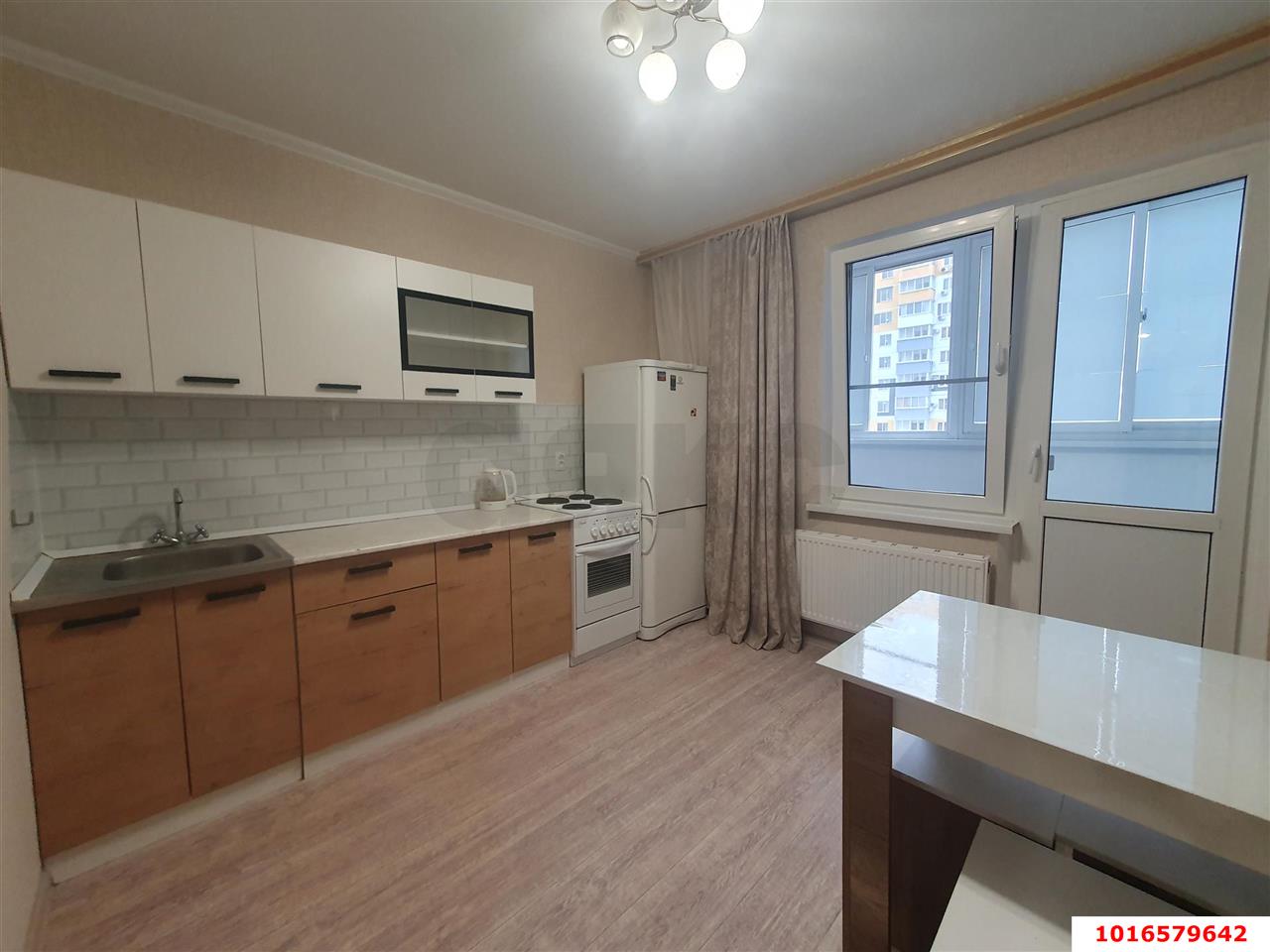 Фото №1: 1-комнатная квартира 40 м² - Краснодар, Прикубанский внутригородской округ, Восточный, мкр. жилой комплекс Квартал № 6, ул. Генерал-лейтенанта Александра Сапрунова, 9к1